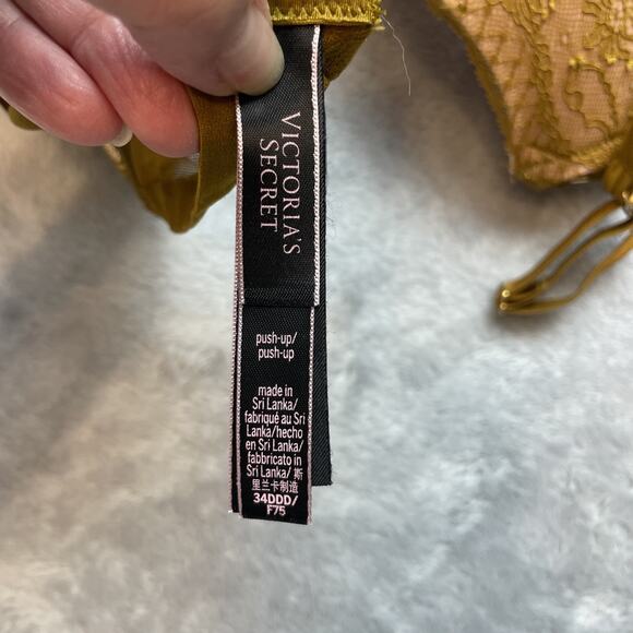 Victorias Secret Very‎ Sexy Push Up Bra Womens 34DDD Gold Lace Floral Adds 1 Cup - Picture 3 of 7